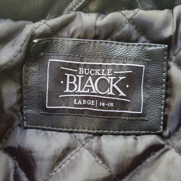 Buckle Black - Picture 3 of 13